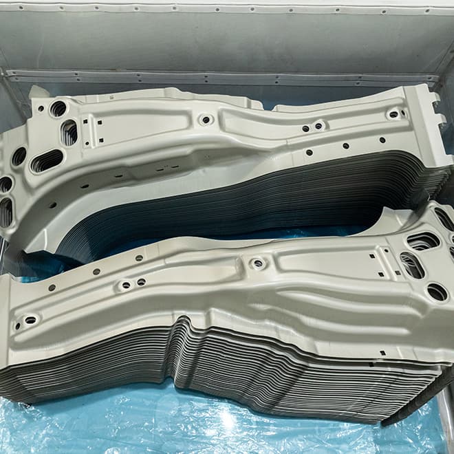 真空热成形电镀锌零件